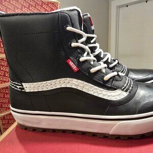 VANS Standard Mid MTE Men Size 10.5 Snow Boots Black White Waterproof Winter NEW